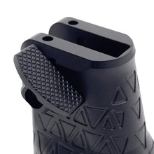 Load image into Gallery viewer, Saber Tactical AR Style Vertical Grip - Spare Parts &amp;
