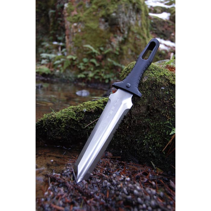 Survival knife Nisaku Japan N830
